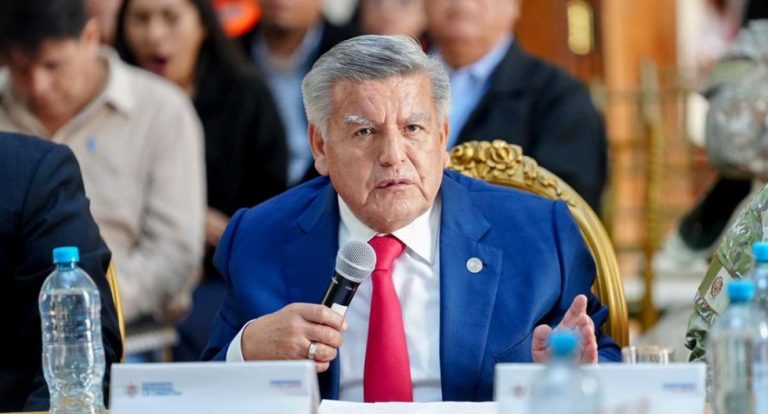 César Acuña pide a congresista Magaly Ruiz que solicite licencia al partido APP por caso ‘mochasueldo’