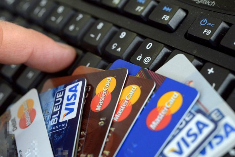 Congreso: eliminan comisión por transferencia bancaria y pago de tarjeta de crédito