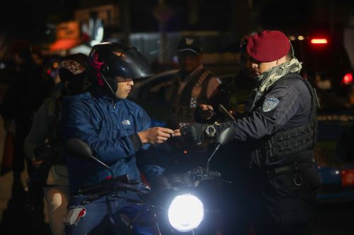 Estado de emergencia en Arequipa: intervienen a 14 personas durante control de identidad