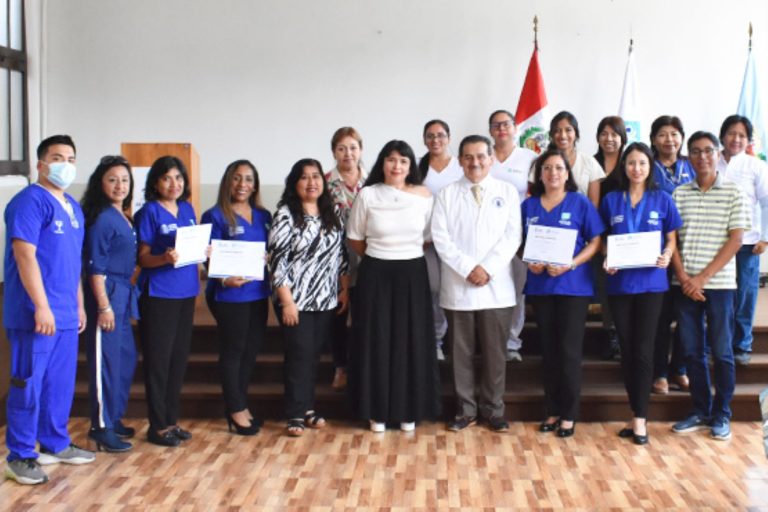 Hospital de Rehabilitación del Callao homenajea a psicólogas por contribuir al bienestar