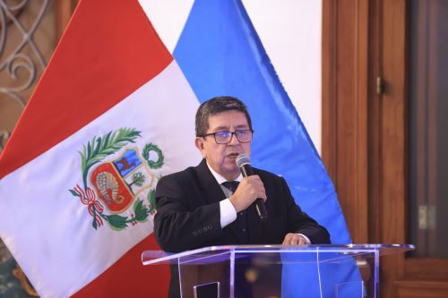 Minem anuncia Simposio y Congreso Internacional de Paleontología del Perú
