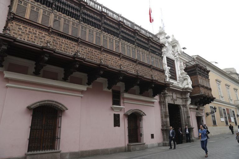 Perú expresa su pesar a Colombia por fallecimiento de 9 militares en accidente aéreo