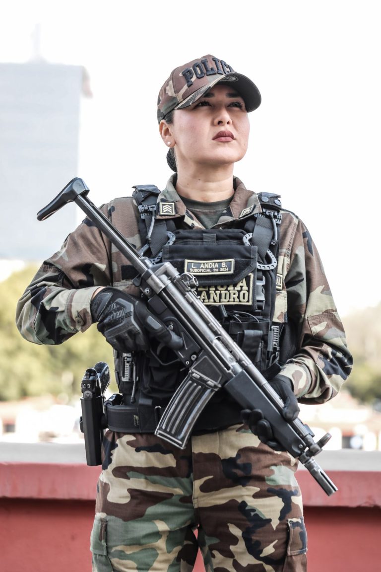 Día de la Mujer Policía: comandante general destaca compromiso en su función